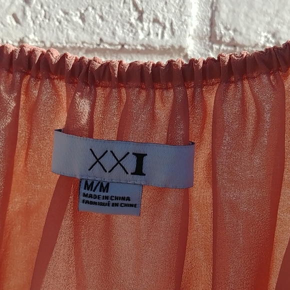 Top - Picture 3 of 3